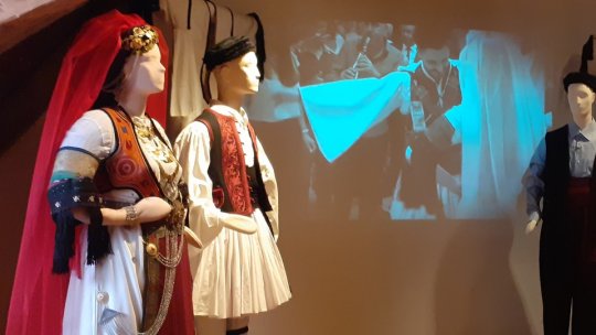 Călător pe unde și oriunde " Ediția 70. Karagkouna, poveste grecească pe șnur răsucit