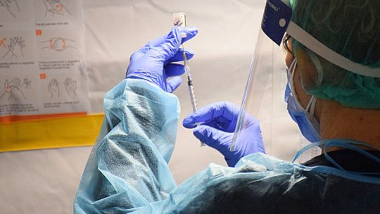 Aproape 76.000 de persoane vaccinate anti Covid la Brașov