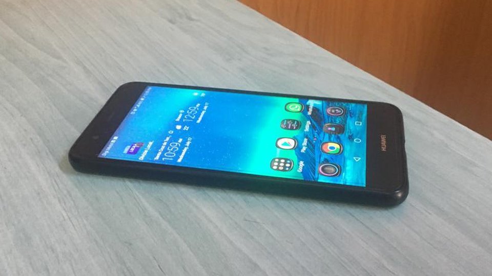 Linie telefonică de suport psihologic-emoţional pentru persoanele afectate de COVID-19, gratuită