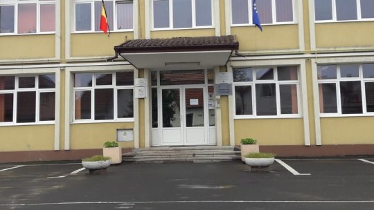 Redeschiderea școlilor nu va fi condiționată de gradul de vaccinare