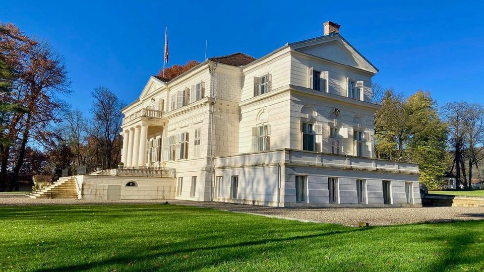 10 mai " Ziua Regalității. Se deschide pentru public Domeniul Regal Săvârșin