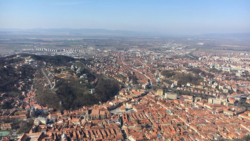 Incidența la infecția cu virusul SARS Cov2 tinde spre zero în județul Brașov: 0,88 în municipiul reședință, 0,76 în județ