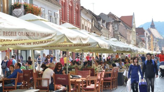 Peste 500 de persoane vaccinate la centrul mobil de pe str. Republicii