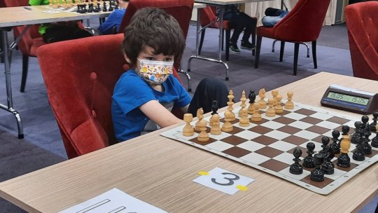 Aur în sportul minții la doar 8 ani. Mai departe, are nevoie de ajutorul brașovenilor pentru a reprezenta România la nivel european