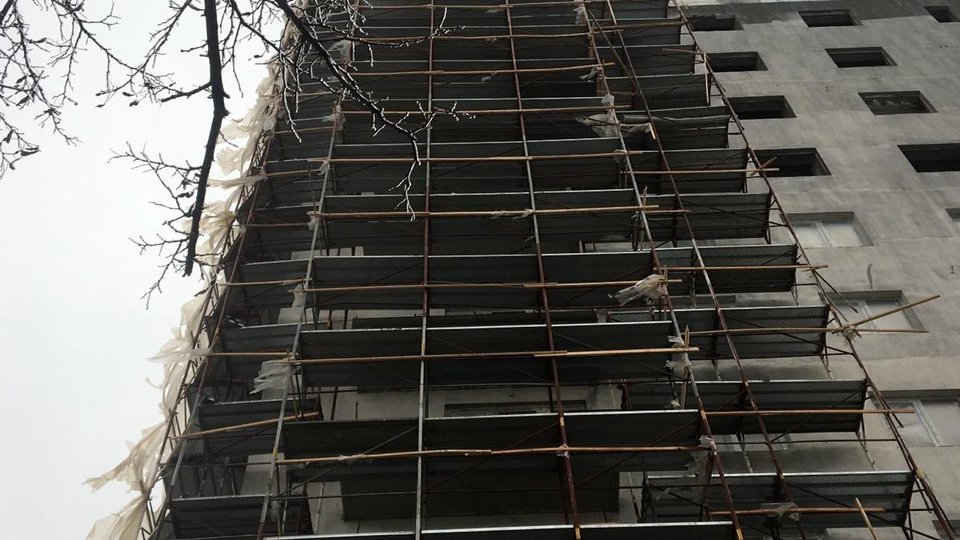 71.000 de lei, amenda pentru un dezvoltator imobiliar din Tractorul care nu a mai așteptat autorizațiile