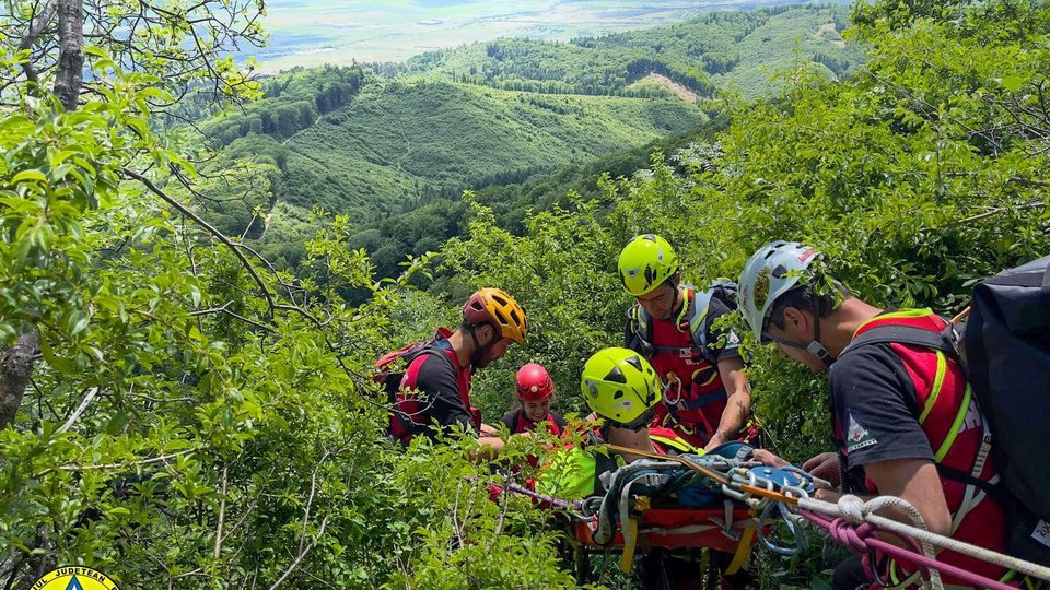 Exercițiu complex de salvare desfășurat de Serviciul Județean Salvamont Brașov! (AUDIO)