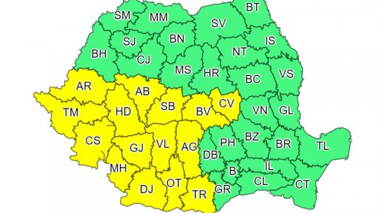 Cod galben de averse torențiale însoțite de descărcări electrice, la Brașov