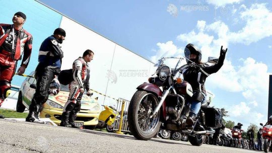 ''Fluturi pe cască'', videoclip-omagiu pentru motocicliștii care au murit în accident rutiere