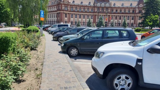 În continuare, braşovenii şi turiştii care ajung la Braşov au parcarea gratuită