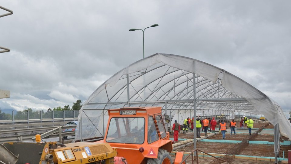 Contract pe bani mai mulți, dar și penalități mai mari, la pasajul Fartec