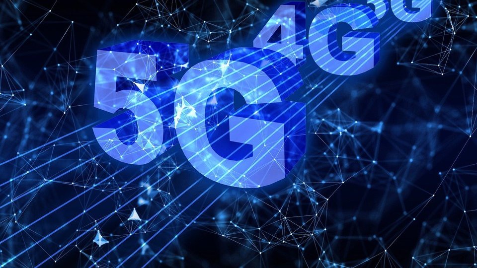 Ce cred brașovenii despre implementarea rețelelor 5G (AUDIO)