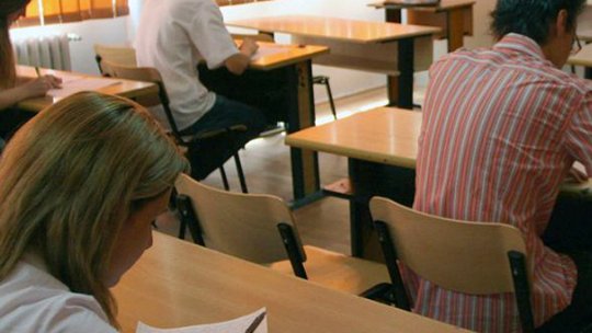Peste 1000 de candidați, înscriși pentru a susține, miercuri, examenul de titularizare, la Brașov