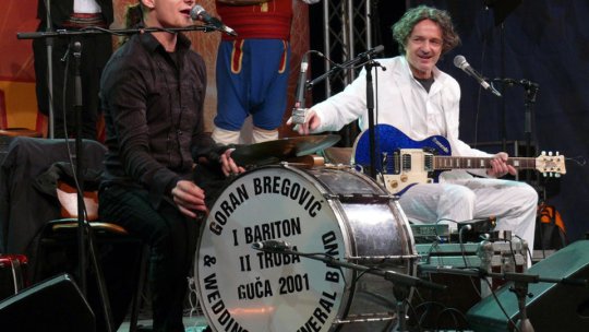 Artistul Goran Bregovic și alte nume sonore ale muzicii internaționale și naționale, în concert la Brașov (AUDIO)