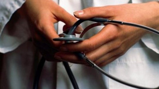 Toți elevii și studenții au dreptul la prescripție pentru medicamente, în caz de urgență, la cabinetele școlare sau studențești