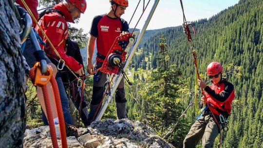 Turiștii rătăciți pe munte, localizați rapid prin noua versiune a aplicației Salvamont România