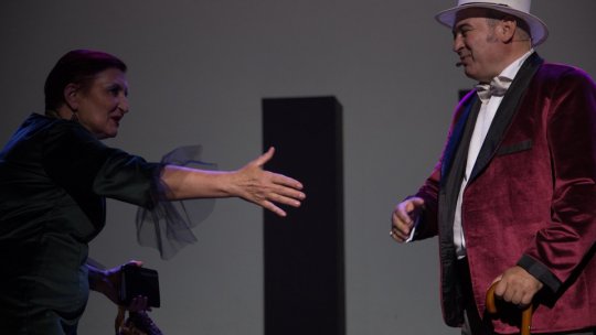 Premieră la TSA: La ieșirea din teatru după reprezentarea unei comedii noi. VIDEO