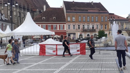 Târgul de Carte Gaudeamus vă așteaptă cu mii de volume, jocuri educative și muzică pentru toate gusturile, la Brașov