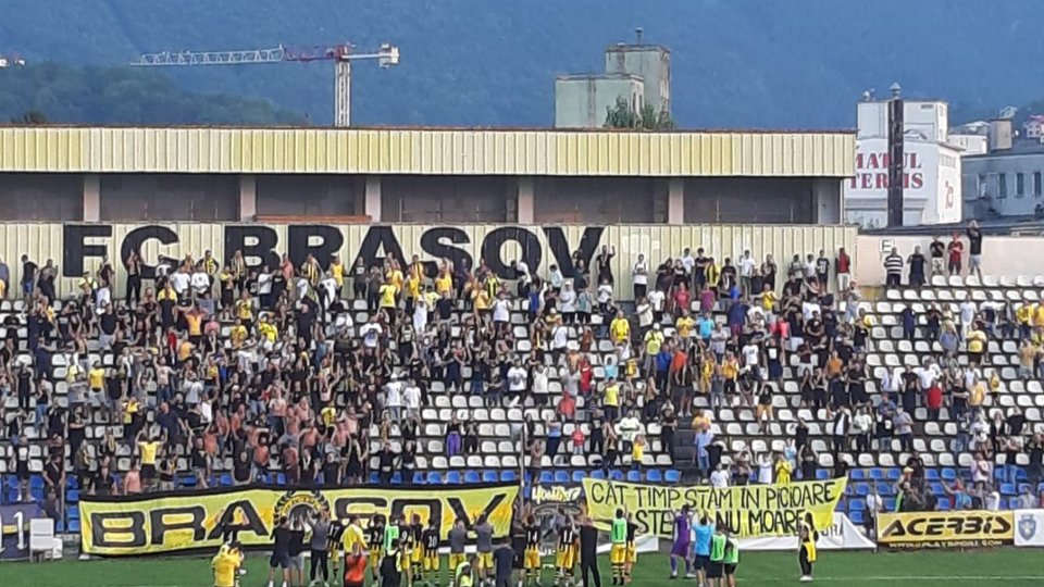 SR Braşov se califică în turul 4 al Cupei României