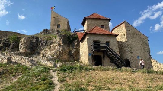 Trupa Vama va concerta, sâmbătă, în Cetatea Rupea