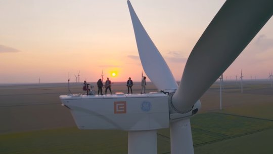 Interviu cu Tudor Chirilă despre concertul "Neconvențional", la Radio România Brașov FM (AUDIO / VIDEO)