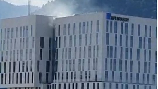Incendiu la mall-ul din Centrul Civic! VIDEO