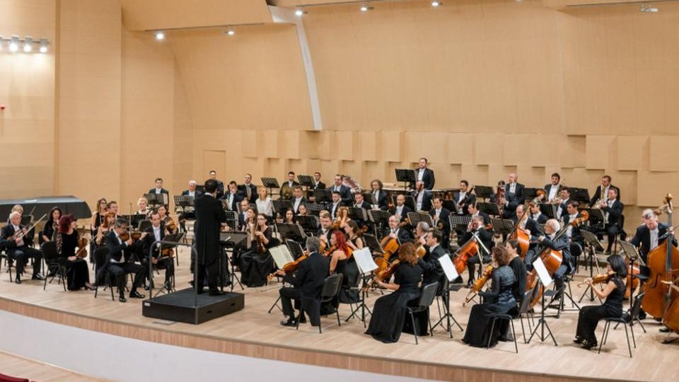 Joi începe cea de-a 144-a stagiune a Filarmonicii Braşov