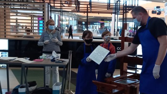 Din mall, au plecat cu o copie a Scrisorii lui Neacșu din Câmpulung. Tipărită de ei