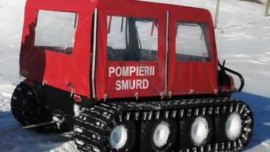 Intervenție cu șenilata pentru o tânără turistă cu probleme de sănătate