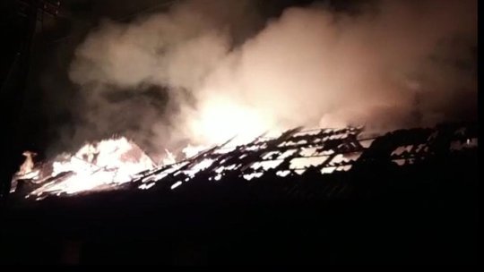 Incendiu la mai multe grajduri de animale, la Ticușu Nou (VIDEO)