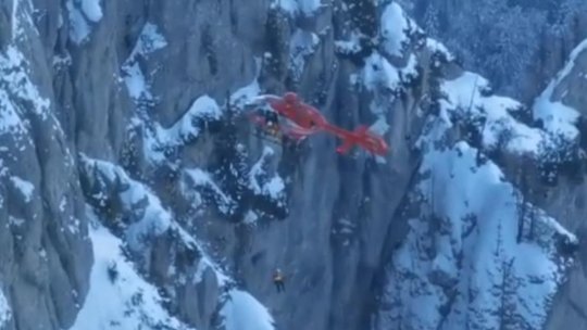 Trupul alpinistei care și-a pierdut viața în Bucegi ar putea fi recuperat joi