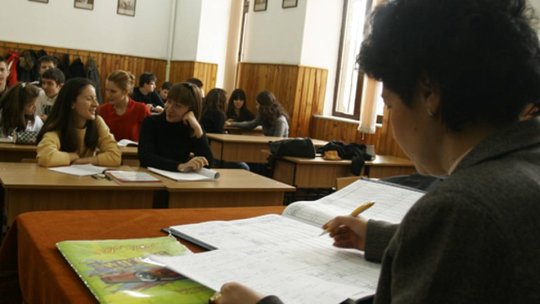 Grevă de avertisment, miercuri, în școli. La Brașov, profesorii vor intra la ore, dar nu țin lecțiile
