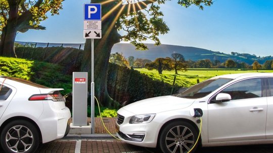 Stații de reîncărcare pentru vehicule electrice, la Râșnov