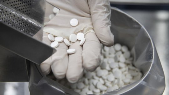 Favipiravirul se găsește în puține farmacii din Brașov