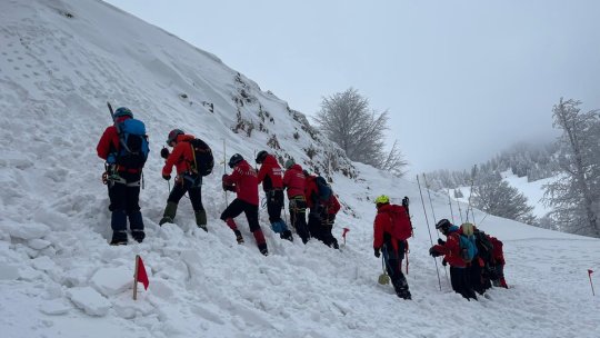 Salvamontiștii brașoveni, exercițiu de căutare-salvare în urma unei avalanșe (VIDEO)