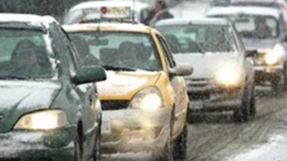 Valori de trafic ridicate în această după amiază, în județ. Polițiștii recomandă rute alternative