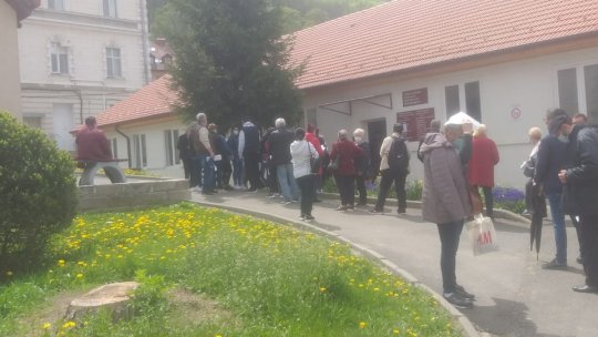 Spitalul Militar Brașov a început distribuirea tichetelor de masă pentru cei vaccinați antiCovid
