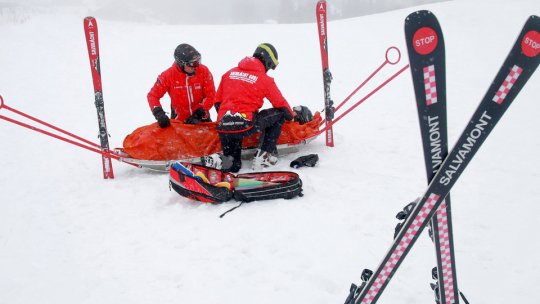 Salvamontiştii îi avertizează pe turişti să nu urce pe traseele închise din munţii Făgăraş