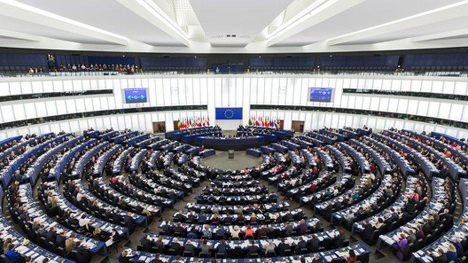 Parlamentul European a votat o nouă rezoluţie pentru susţinerea aderării României şi Bulgariei la Spaţiul Schengen