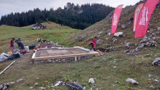 Se caută voluntari pentru punctul Salvamont care va fi montat pe platoul Piatra Mare