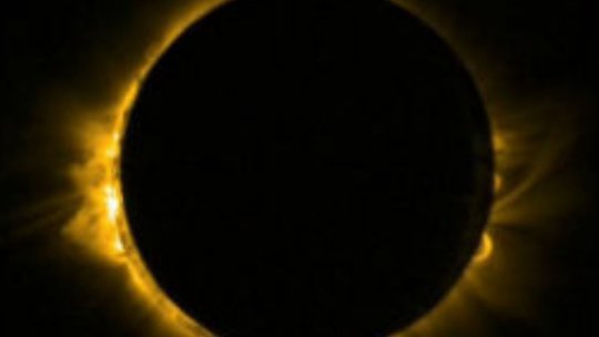 Eclipsa parţială de soare de astăzi, vizibilă şi de la Brașov