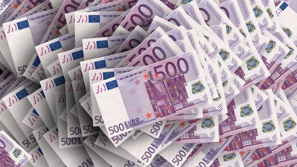 Ratele în euro vor creşte din nou