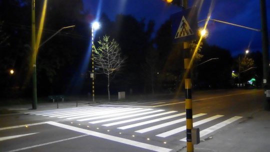 Legea prin care administratorii de drumuri sunt obligați să asigure iluminarea corespunzătoare a trecerilor de pietoni nesemaforizate, promulgată