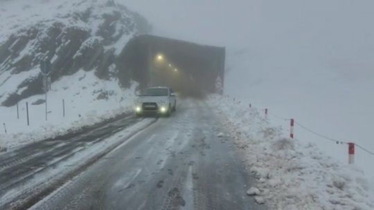 Iarnă în toată regula pe Transfăgărășan