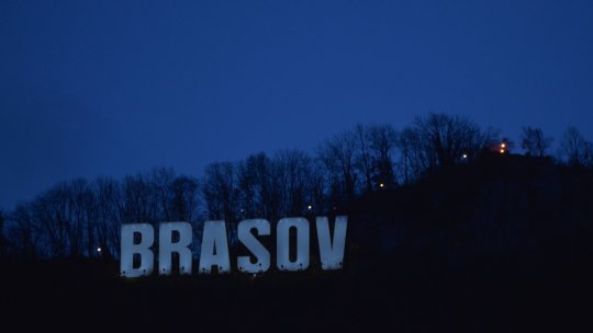 Literele de pe Tâmpa, iluminate în albastru de Ziua Mondială a Luptei Împotriva Diabetului