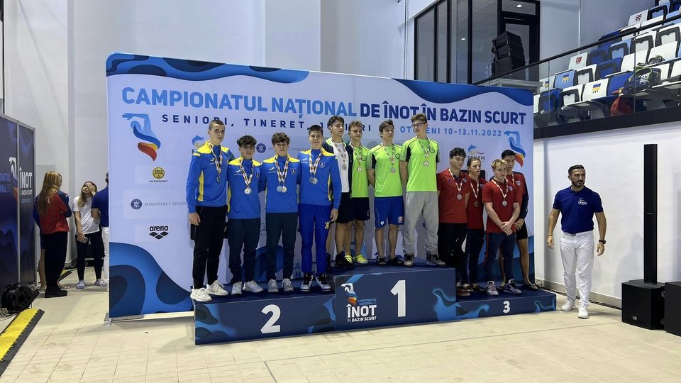 34 de medalii pentru delegația Coronei la Campionatele naționale de natație de la Otopeni