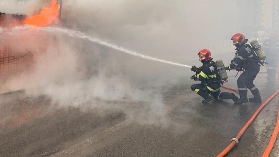 Incendiu la o șură în Măieruș
