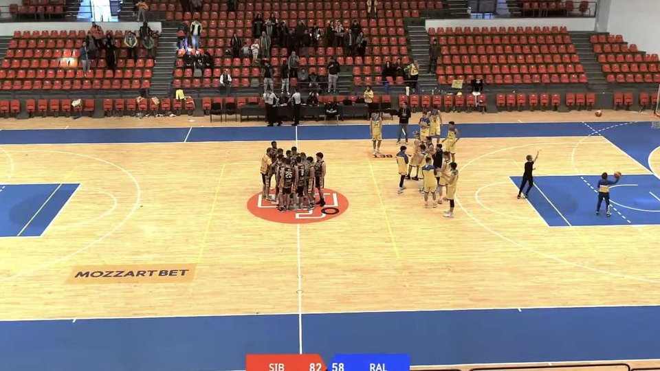 Duel între echipele brașovene în Liga 1 de baschet