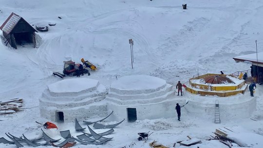 Hotelul de Gheață de la Bâlea Lac, într-un top al celor mai frumoase escapade cu zăpadă din lume