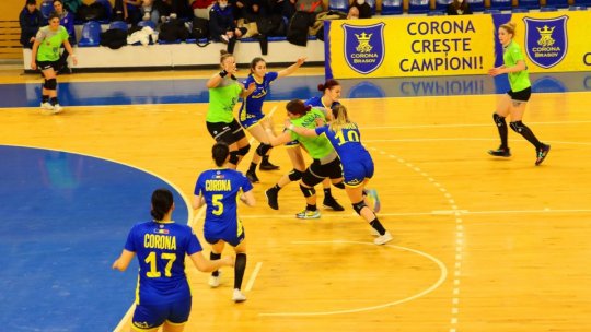 Victorie pentru handbalistele Coronei împotriva formației CSM Deva