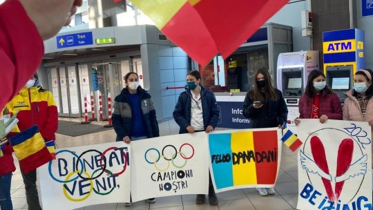 Săritorii români prezenți la Jocurile Olimpice de iarnă s-au întors acasă